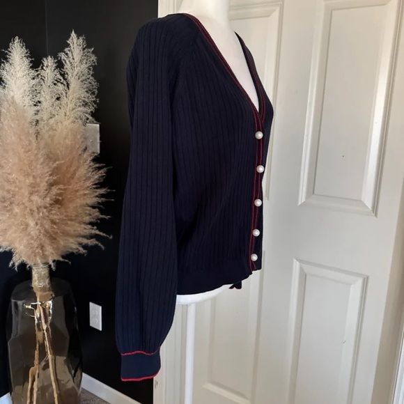NWT Talbots V-Neck Ribbed Pearl button Cardigan Tipped Navy with Red
Size Large - Picture 8 of 12